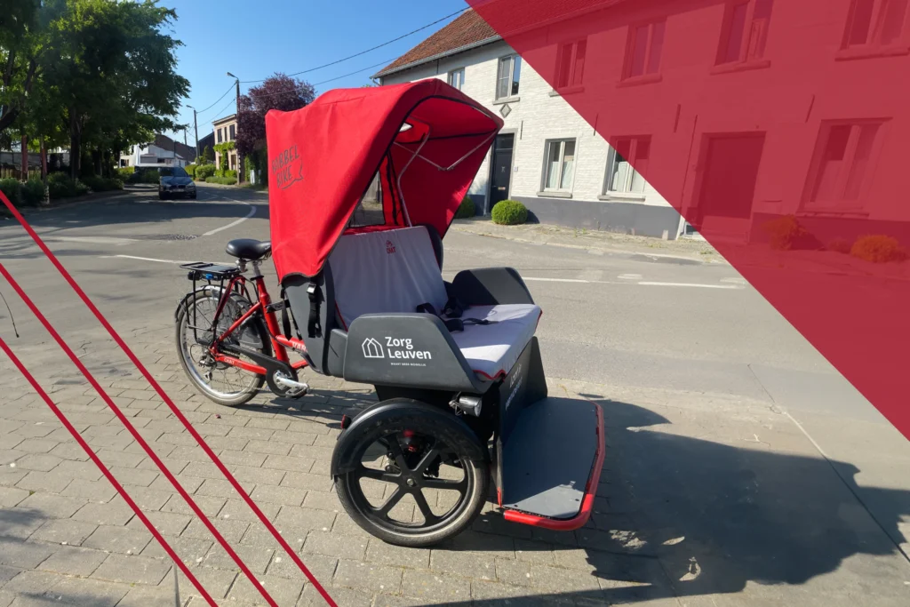 Op maat gemaakte Riksja met bestickering van Zorg Leuven